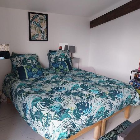 Bed and Breakfast Un Air De Campagne Millac  Exterior foto